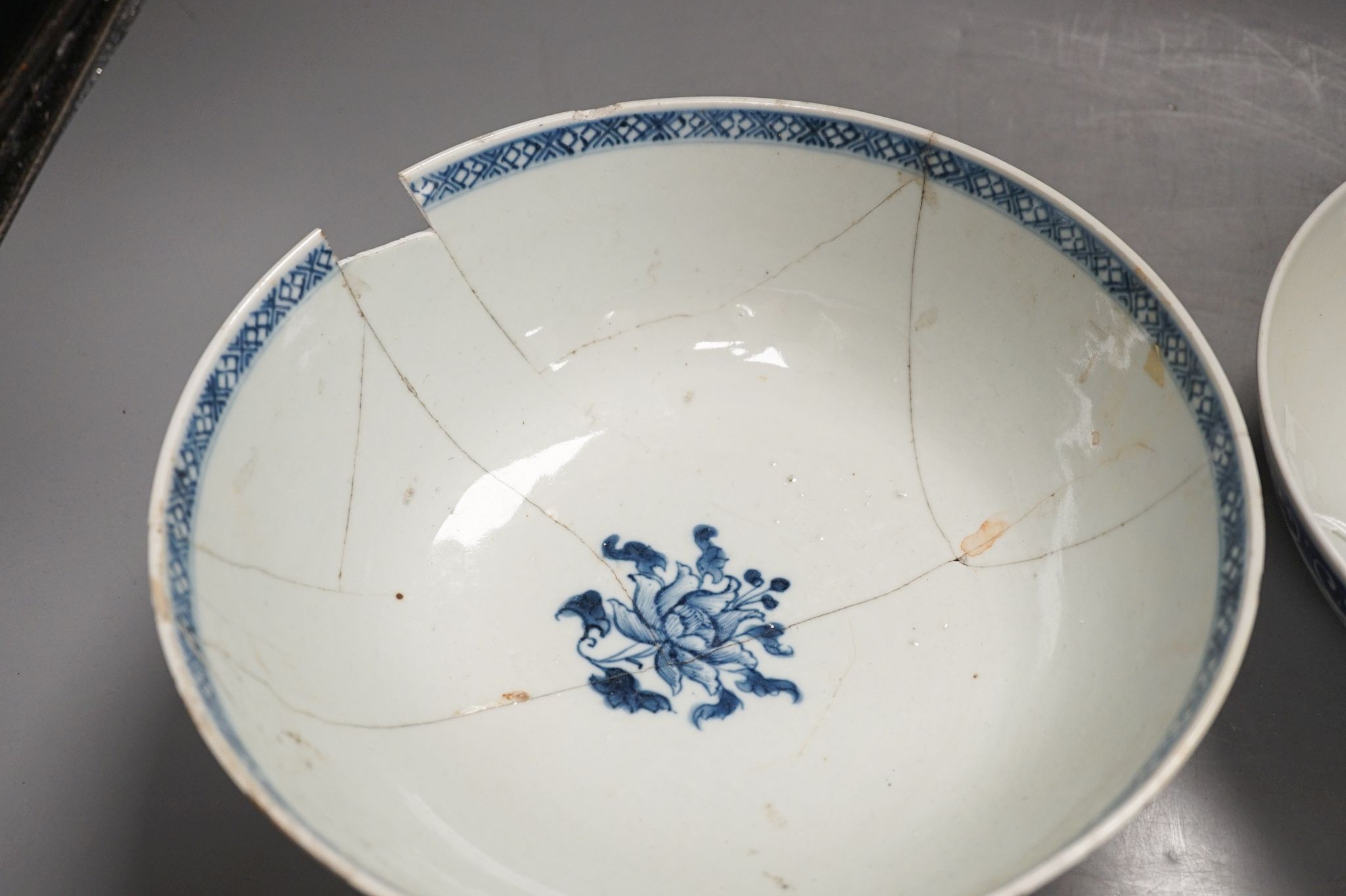 Two Chinese blue and white bowls, one a.f. 23cm